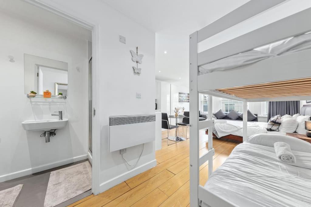 Spacious And Delightful Sleep 5 Piccadilly Vrc Londres Exterior foto